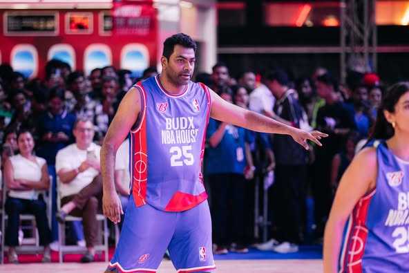 Honoured to have the President of Basketball Federation of India, Mr. Aadhav Arjuna, starring at the #BUDXNBAHouse 3v3 Celebrity Game!